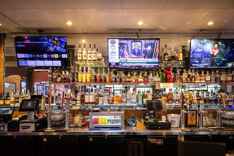Front Row Bar & Grill, business photo 3