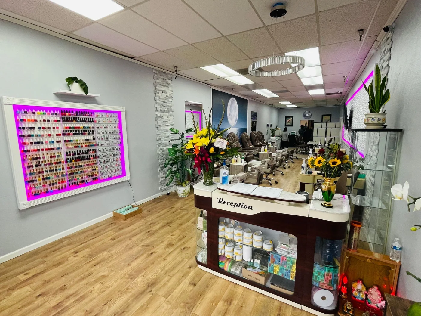 New Moon Nails and Spa business photo
